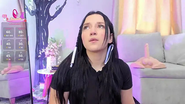 Snapshot of _EmilyJireh_ chatting on 01.06.26 EmilyJireh online show from 01.06.26