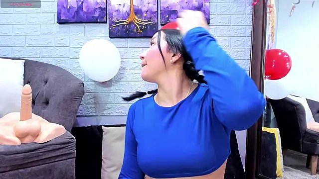 Snapshot of _EmilyJireh_ chatting on 02.14.26 EmilyJireh online show from 02.14.26