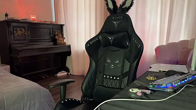 urmissalice online show from 02.18.25