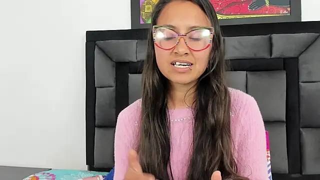 Snapshot of tatiana_valencia chatting on 12.28.24 tatiana valencia online show from 12.28.24