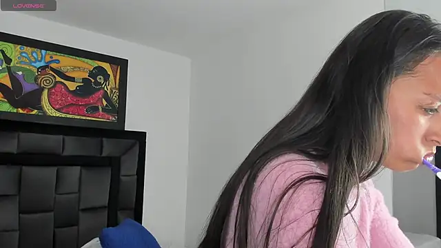 Snapshot of tatiana_valencia chatting on 01.31.25 tatiana valencia online show from 01.31.25