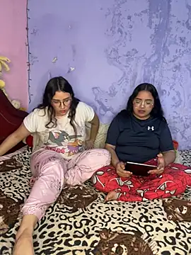 maddie-and-chelsea- online show from 02.01.26