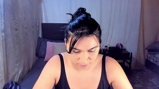 Judychase2 online show from 02.17.25