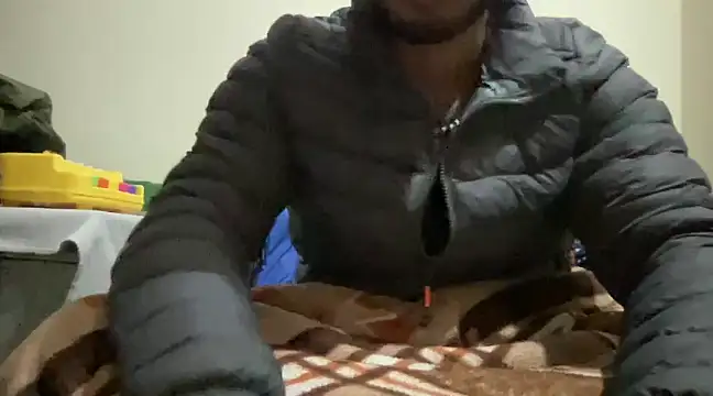 Snapshot of aesthetic_rohanxxx chatting on 12.20.24 aesthetic rohanxxx online show from 12.20.24