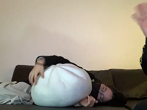 Snapshot of Angels1-2-3-4-5 chatting on 01.12.25 Angels1-2-3-4-5 online show from 01.12.25