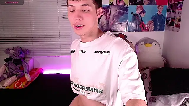 Snapshot of angel_bless19 chatting on 01.06.25 angel bless19 online show from 01.06.25