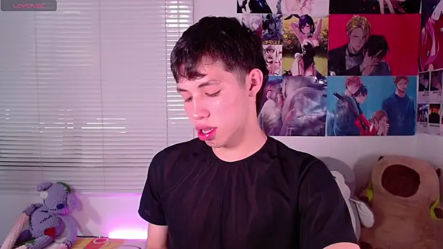 Snapshot of angel_bless19 chatting on 02.13.25 angel bless19 online show from 02.13.25