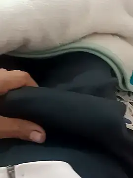 zazaza12ratyuijgg online show from 01.12.26