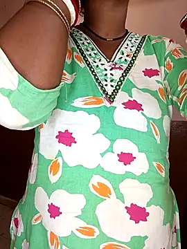 juhi06 online show from 04.18.26