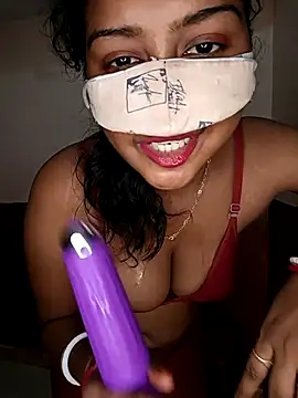 Snapshot of juhi06 chatting on 05.28.26 juhi06 online show from 05.28.26