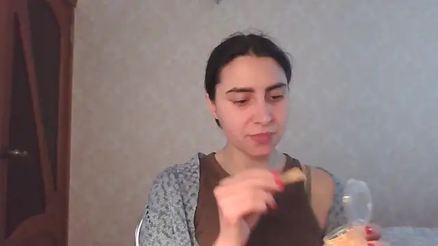Snapshot of Kashtanka_ chatting on 05.15.26 Kashtanka online show from 05.15.26