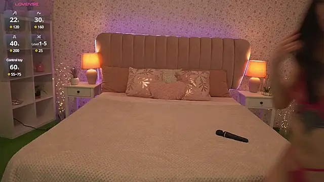 Alice Arwen online show from 01.11.25