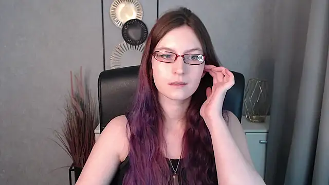 emmaxDelight online show from 01.02.25