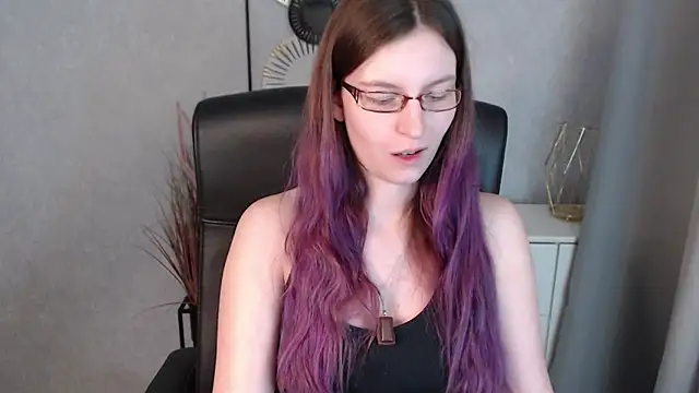 emmaxDelight online show from 01.14.25