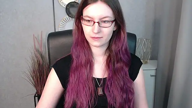 emmaxDelight online show from 01.21.25