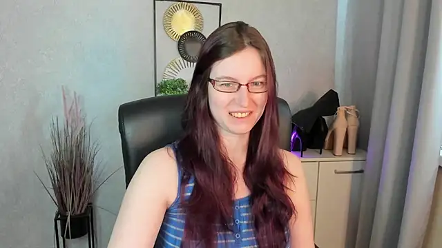 emmaxDelight online show from 06.01.26
