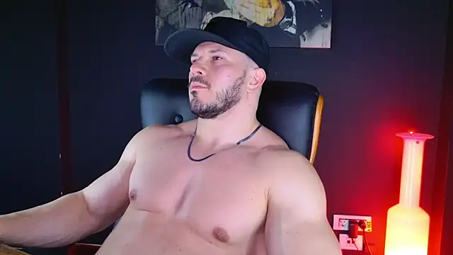 Snapshot of AngeloEric chatting on 12.06.24 AngeloEric online show from 12.06.24