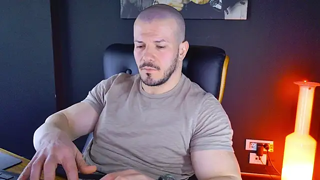 Snapshot of AngeloEric chatting on 01.23.25 AngeloEric online show from 01.23.25