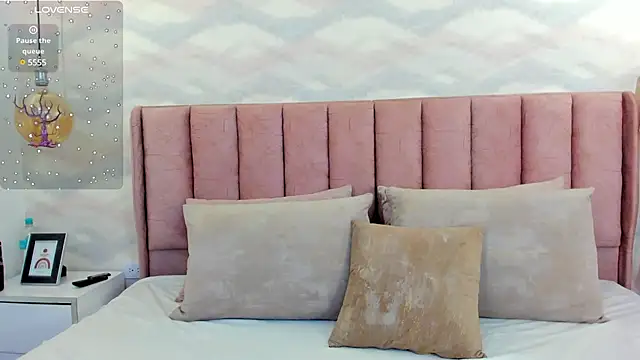 im gaby  online show from 12.23.24