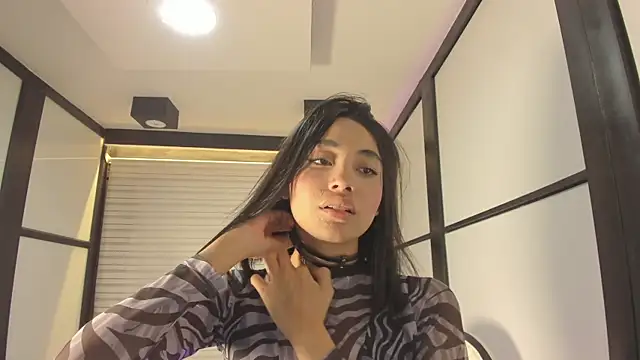 lilithTeen1  online show from 02.11.25