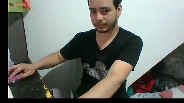 Snapshot of Gasparin32 chatting on 04.27.26 Gasparin32 online show from 04.27.26