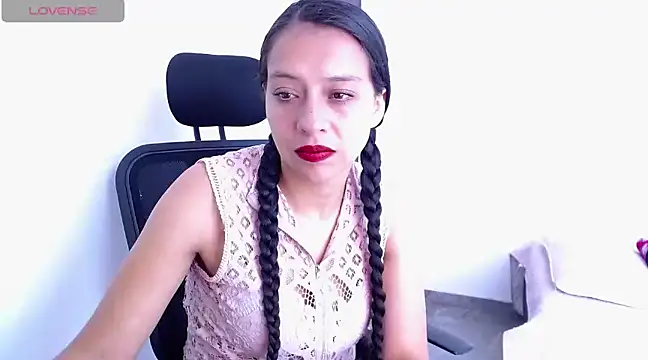 loren3124 online show from 03.21.25