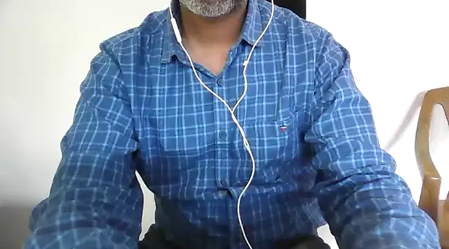 Snapshot of urbrownbunny chatting on 03.20.25 urbrownbunny online show from 03.20.25