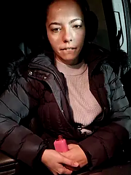 allinqueen online show from 12.02.24