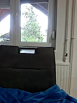 allinqueen online show from 10.12.25