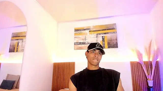 Snapshot of zander_2120 chatting on 05.06.26 zander 2120 online show from 05.06.26