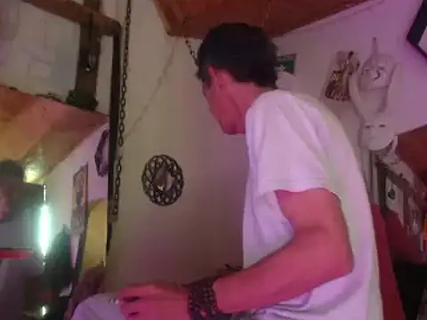 laye19 online show from 01.11.25