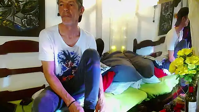 laye19 online show from 03.31.26