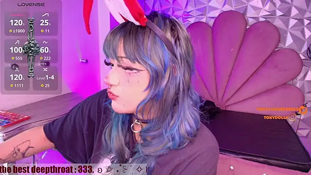 Snapshot of toky_doll chatting on 11.06.25 toky doll online show from 11.06.25