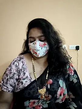 Snapshot of neelu-hoty chatting on 12.26.24 neelu-hoty online show from 12.26.24