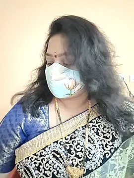 Snapshot of neelu-hoty chatting on 12.30.24 neelu-hoty online show from 12.30.24