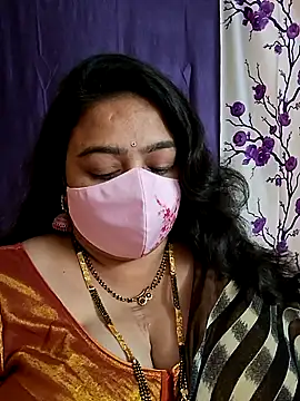 Snapshot of neelu-hoty chatting on 01.08.25 neelu-hoty online show from 01.08.25