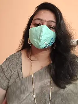 Snapshot of neelu-hoty chatting on 03.10.25 neelu-hoty online show from 03.10.25