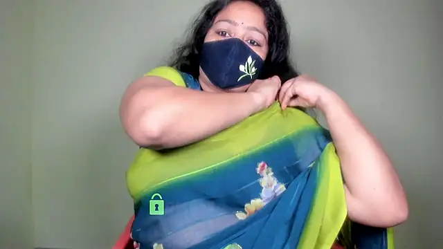 Snapshot of neelu-hoty chatting on 06.11.26 neelu-hoty online show from 06.11.26