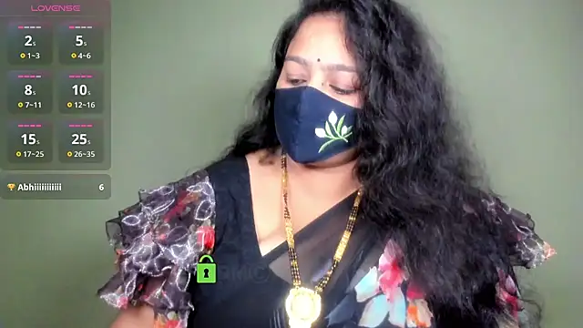Snapshot of neelu-hoty chatting on 07.04.26 neelu-hoty online show from 07.04.26