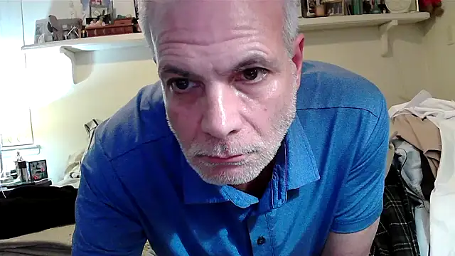 Snapshot of Hand69someguy chatting on 05.23.26 Hand69someguy online show from 05.23.26