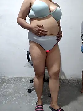 Snapshot of Diva_Kiara chatting on 04.16.26 Diva Kiara online show from 04.16.26