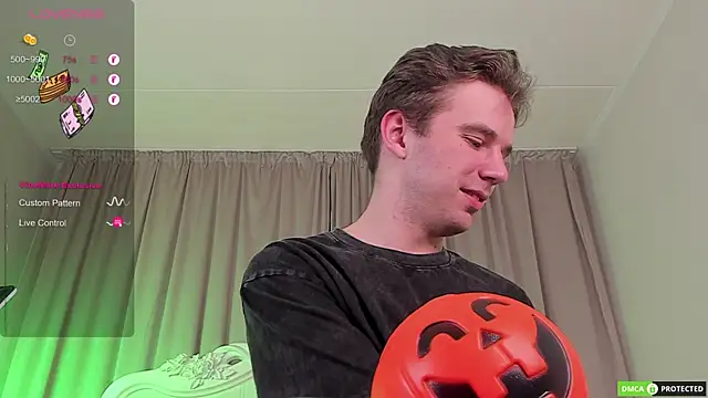 ArthurWhitee online show from 10.13.25