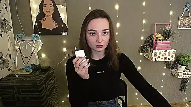  Barbie Kiss  online show from 02.02.25