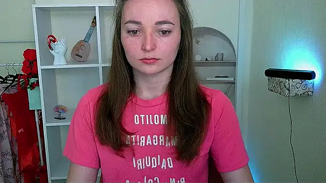  Barbie Kiss  online show from 06.15.26