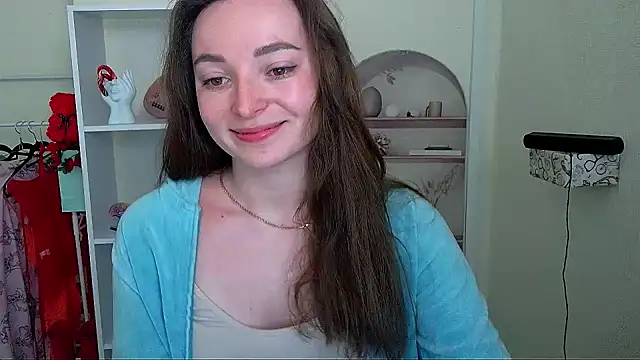  Barbie Kiss  online show from 06.16.26