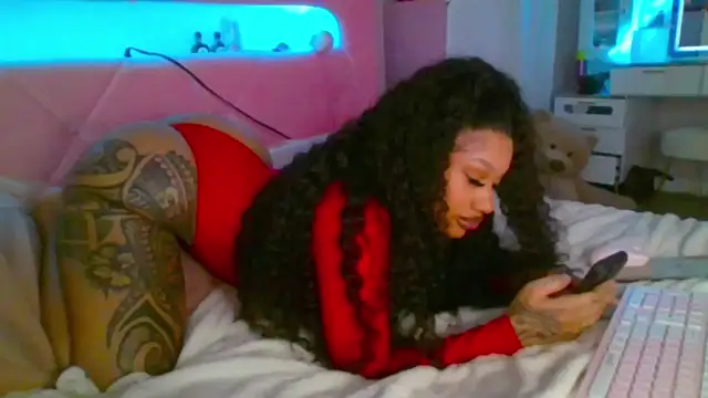 XenaIsland online show from 04.04.26