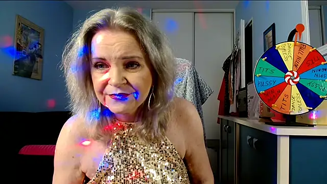 Snapshot of sexyjennyeu chatting on 01.22.25 sexyjennyeu online show from 01.22.25