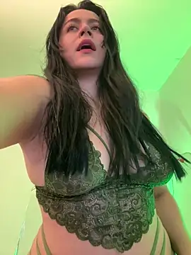 Snapshot of CoralineKam1 chatting on 03.17.25 CoralineKam1 online show from 03.17.25