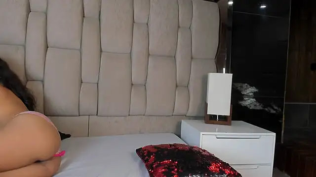 Hanna lens online show from 01.29.25