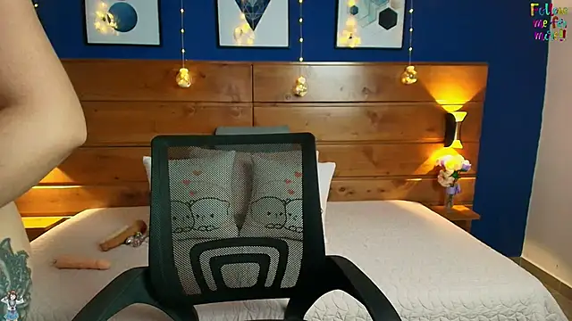 Snapshot of dahiana_spark chatting on 11.21.25 dahiana spark online show from 11.21.25